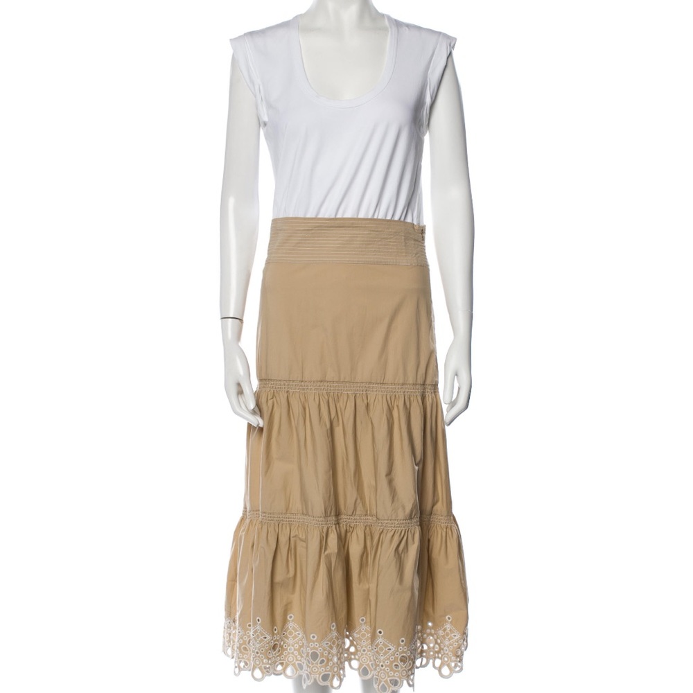 Veronica Beard Dress White
Eyelet & Ruffle Accents size small. Great condition.